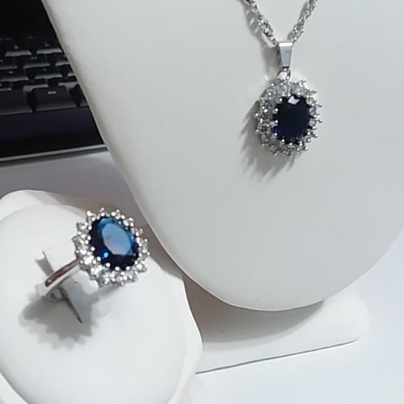 Jewelry - Jewelry Set/Ring/Necklace